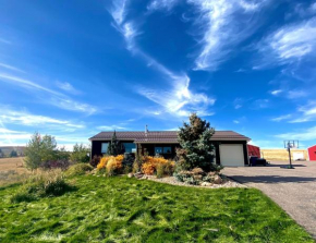 Two Mountain Homes gated views games & nature